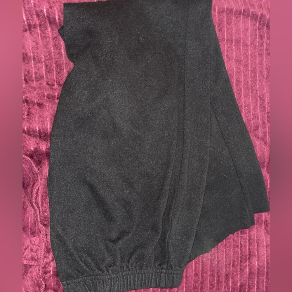 Matching set - Picture 2 of 2